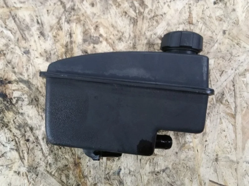 Бачок гидроусилителя руля Volvo XC90 2012 30645621 D5244T18