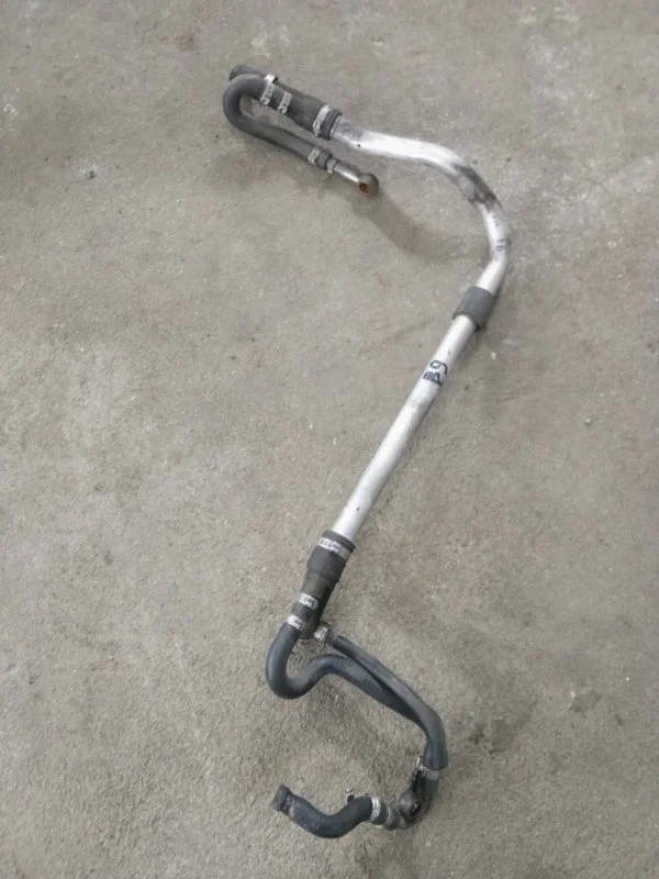 Трубка рециркуляции картерных газов Volvo 30731068