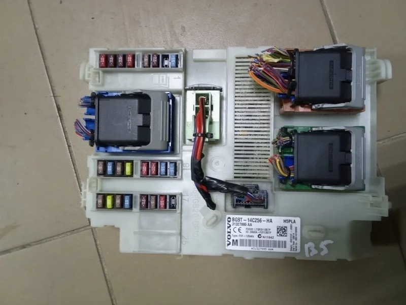 Блок CEM Volvo XC60 2015 31327994 B4204T11