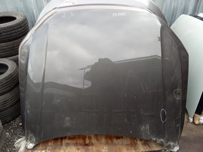 Капот Volvo 31477040