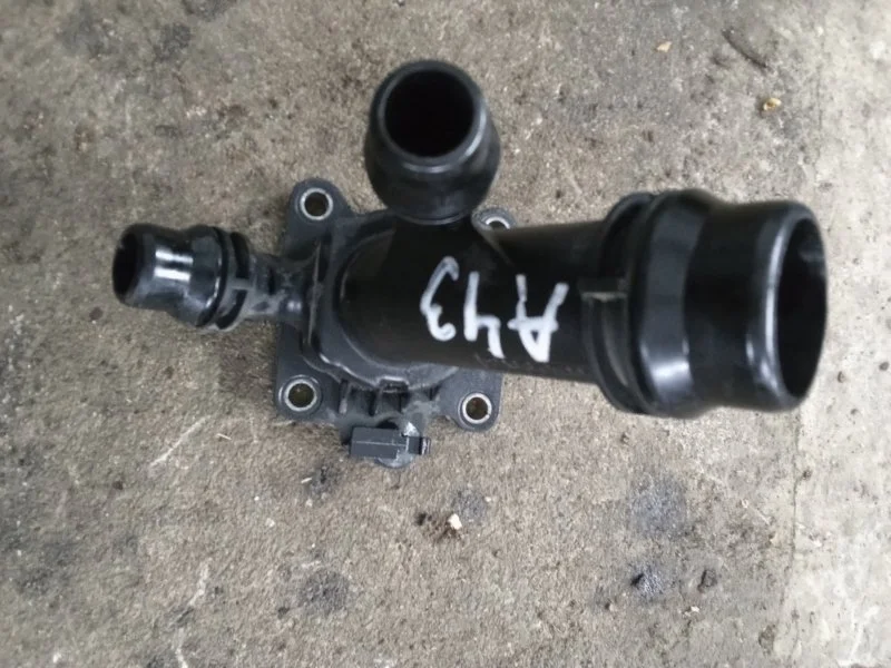 Корпус термостата Volvo XC60 2011 31293556 D5244T10