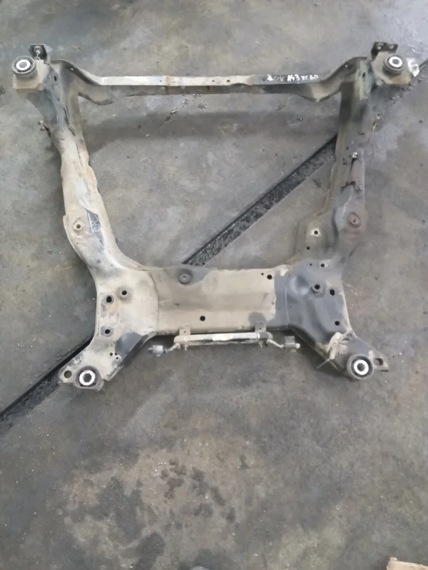 Подрамник Volvo XC60 2011 31406810 D5244T10, передний