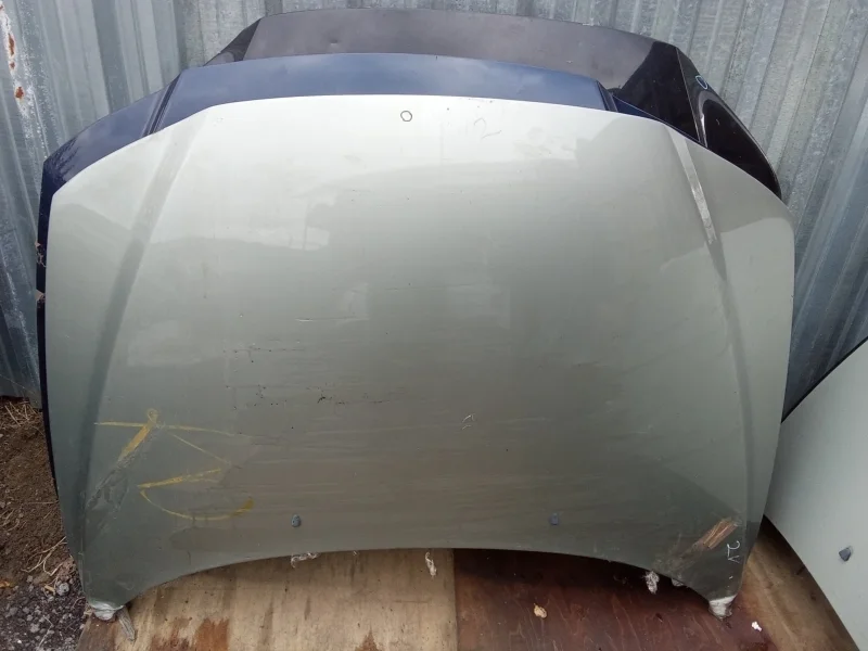 Капот Volvo 30796490