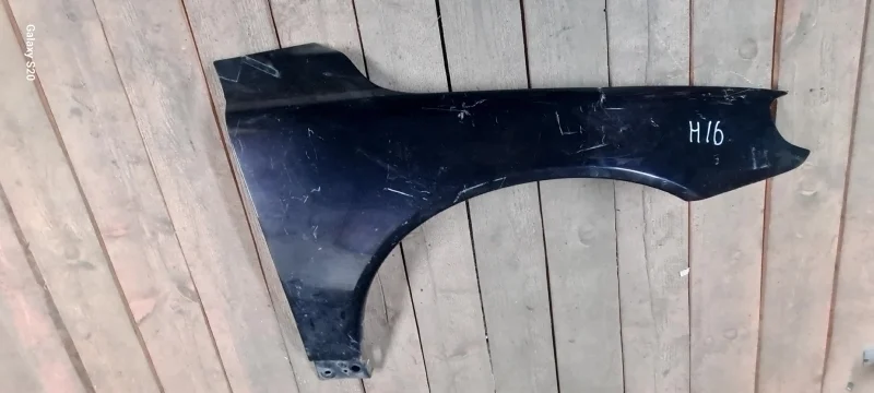Крыло Volvo 31294001, переднее правое