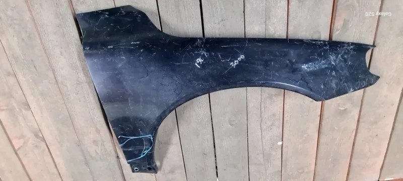 Крыло Volvo 31294001, переднее правое