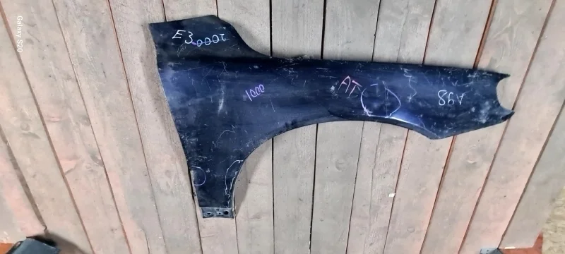 Крыло Volvo 31294001, переднее правое