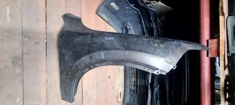 Крыло Volvo 31651676, переднее правое