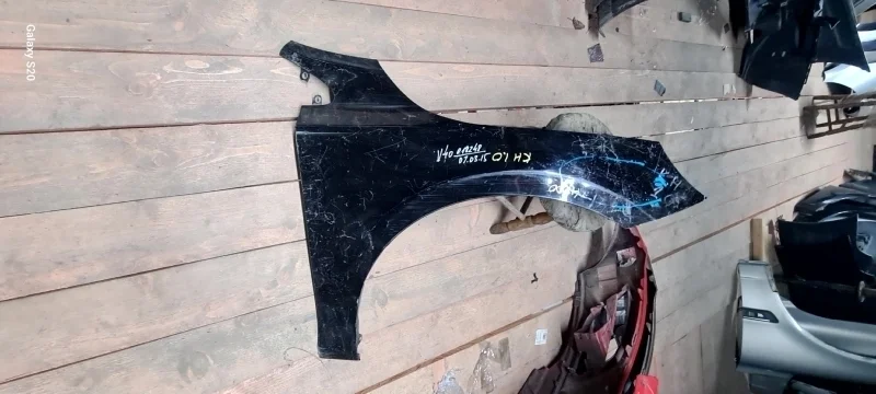 Крыло Volvo 31301261, переднее левое