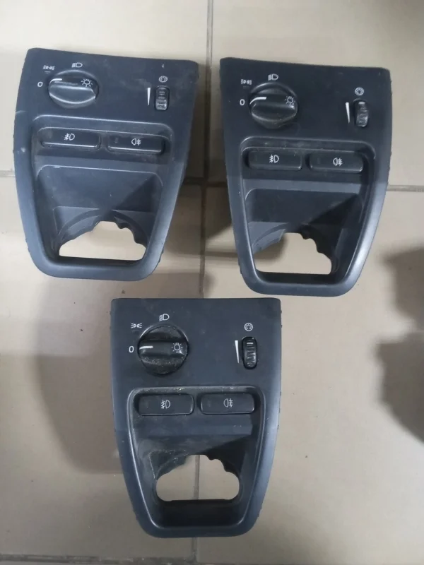 Переключатель света Volvo 30739302