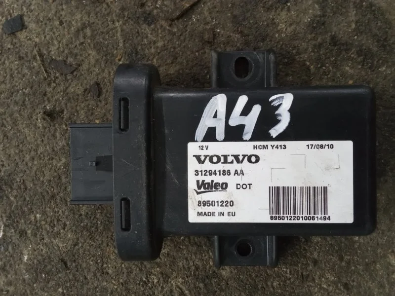 Блок управления светом Volvo XC60 2011 31294186 D5244T10