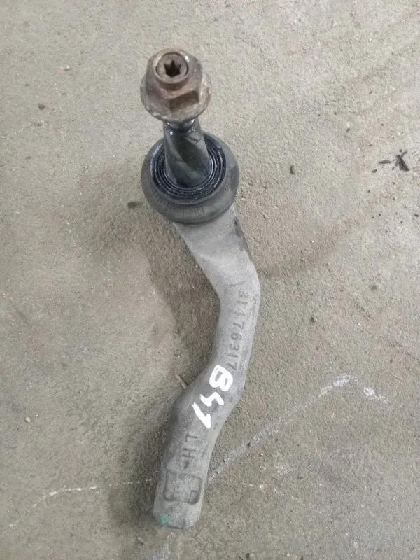Наконечник рулевой тяги Volvo XC60 2019 31476415 B4204T26, левый