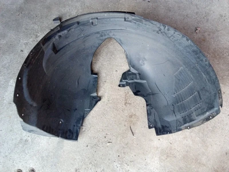 Подкрылок Volvo XC60 2019 31694870 B4204T26, передний правый