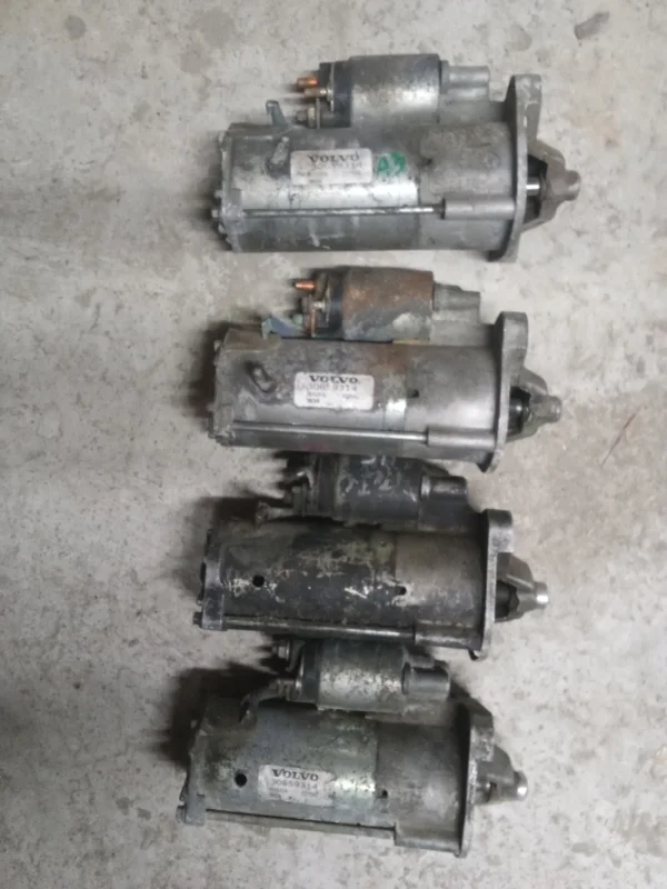 Стартер Volvo XC70 36001683