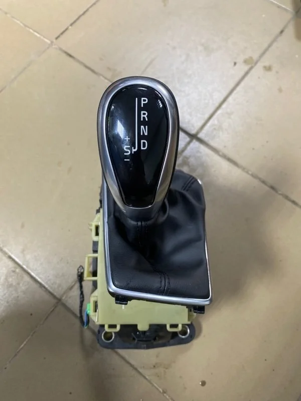 Селектор АКПП Volvo V40 31367484