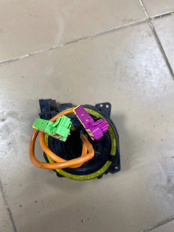 Контакт SRS Volvo XC90 30798167