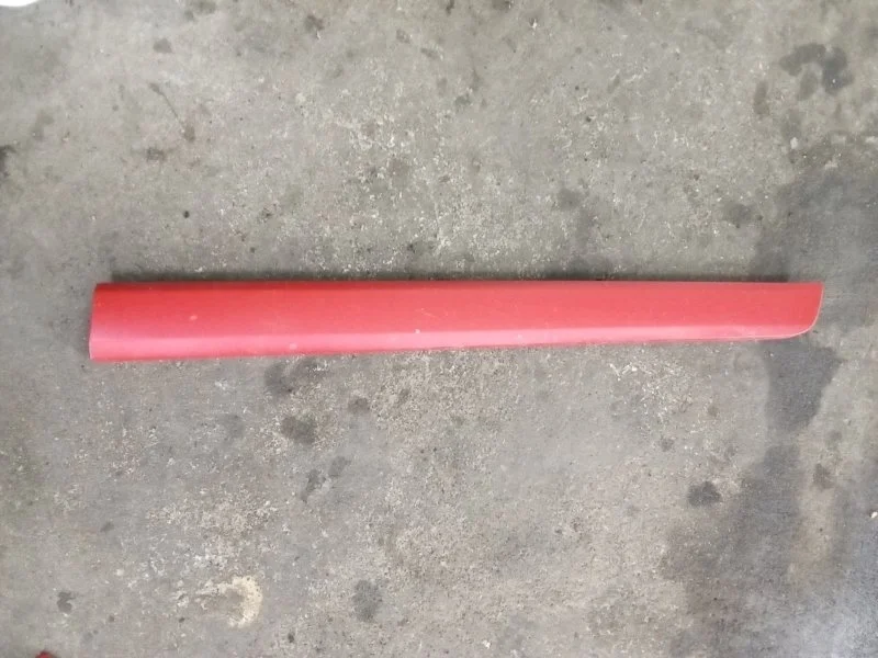 Молдинг двери Volvo XC60 2011 31294844 D5244T10, передний правый