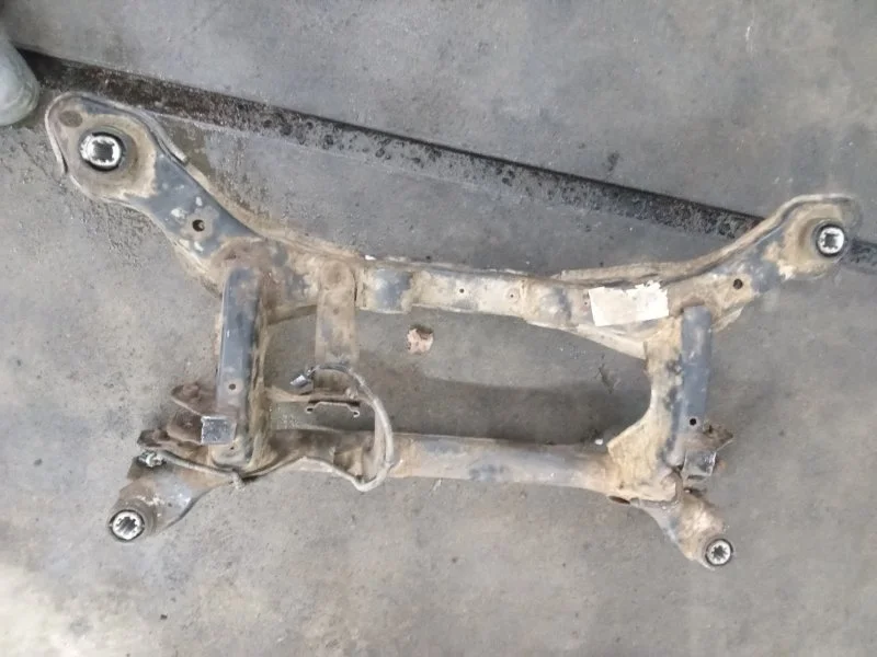 Подрамник Volvo XC60 2011 31360396 D5244T10, задний