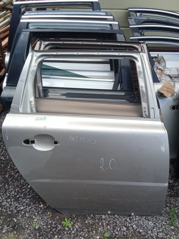 Дверь Volvo XC60 32228965, задняя правая