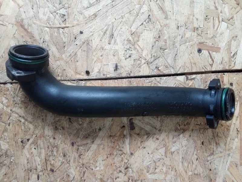 Патрубок турбины Volvo XC60 2011 31269238 D5244T10