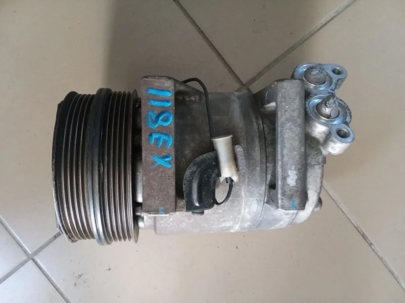 Компрессор кондиционера Volvo С30 36001118 B5244S4