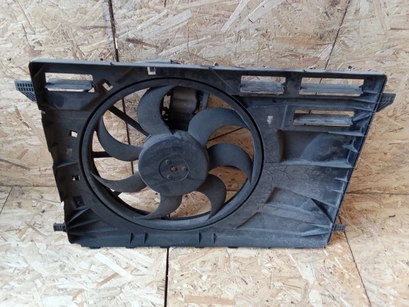 Вентилятор охлаждения Volvo S80 2007 31200265