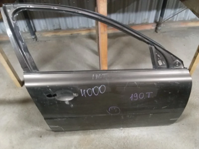 Дверь Volvo XC70 32228891, передняя правая