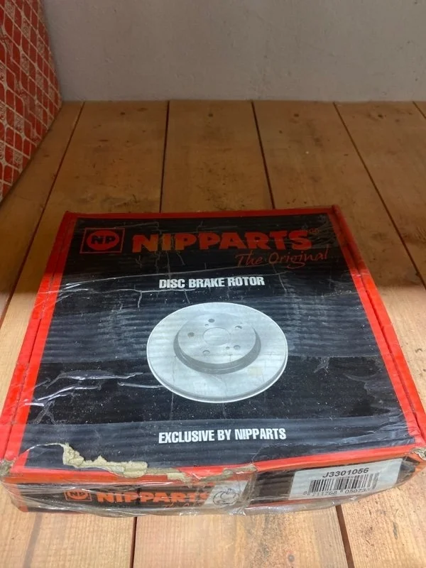 Тормозной диск Nissan J3301056, передний