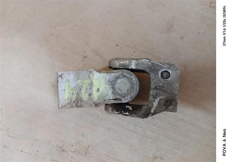 Карданчик рулевой Volvo XC90 2006 30741476 D5244T