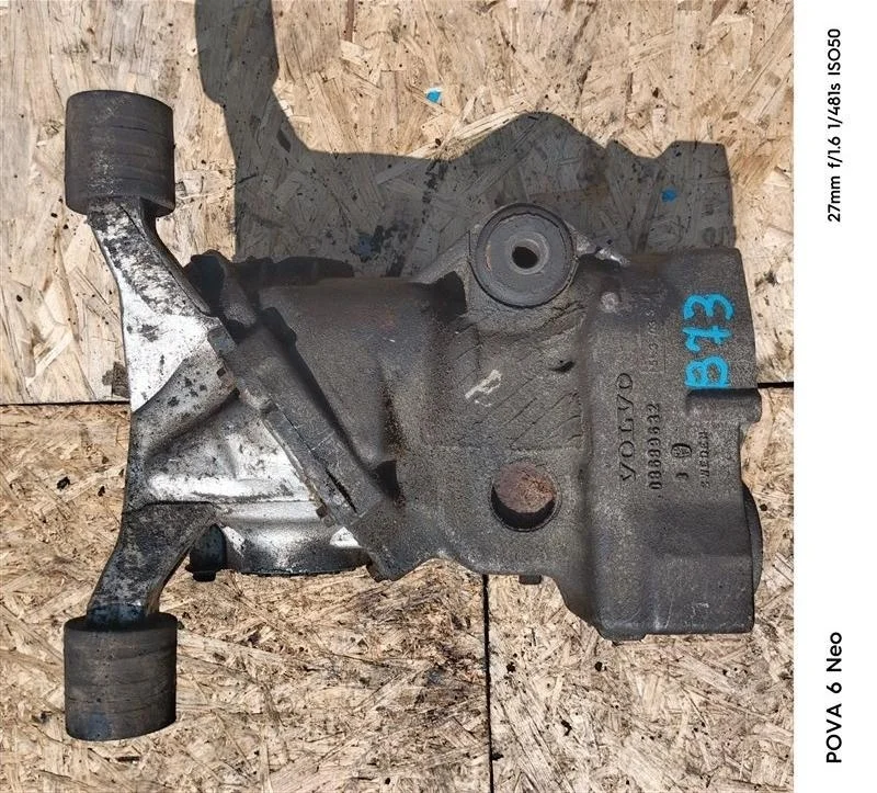 Редуктор Volvo S60 2004 8603681 B5254T2, задний