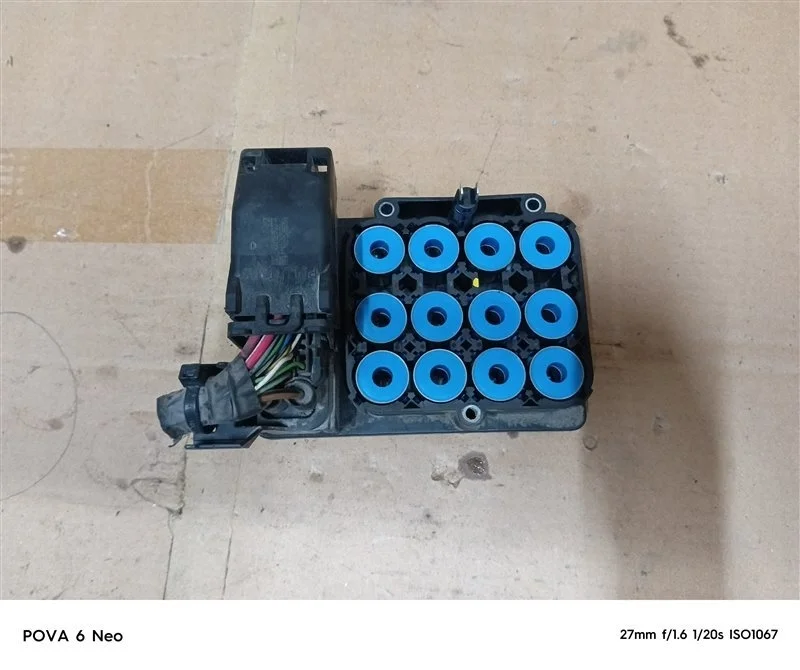 Блок ABS Volvo XC90 2007 30793453 D5244T4