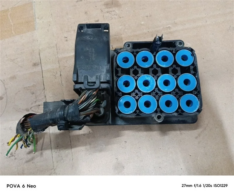 Блок ABS Volvo XC90 2006 30793453 D5244T