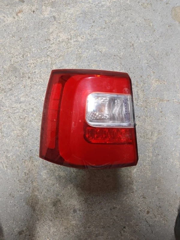 Фонарь KIA SORENTO 924012P620, задний левый