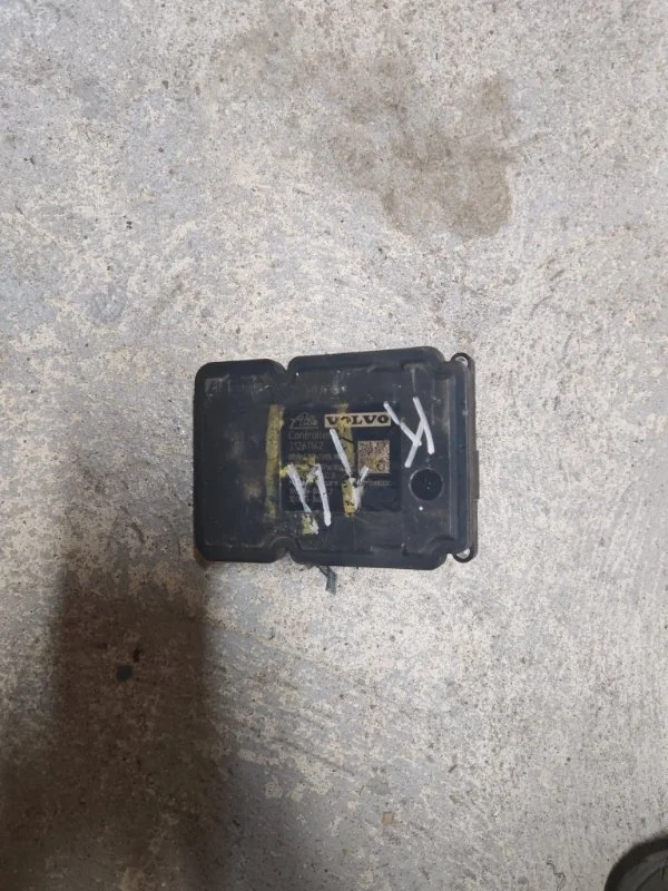 Блок ABS Volvo S80 2008 31261143 D5244T4