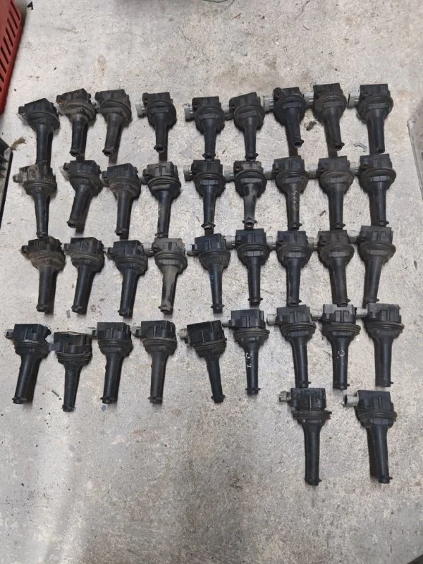 Катушка зажигания Volvo S80 30713417 B5254T6