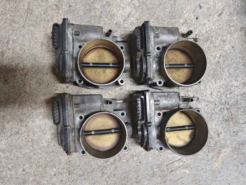 Дроссельная заслонка Volvo XC90 30622273 B8444S