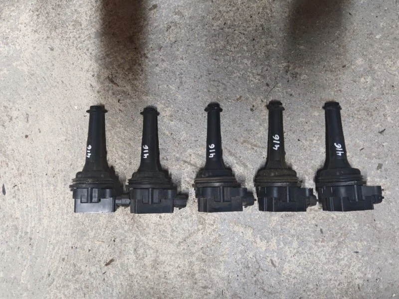 Катушка зажигания Volvo XC90 30713416 B5254T2