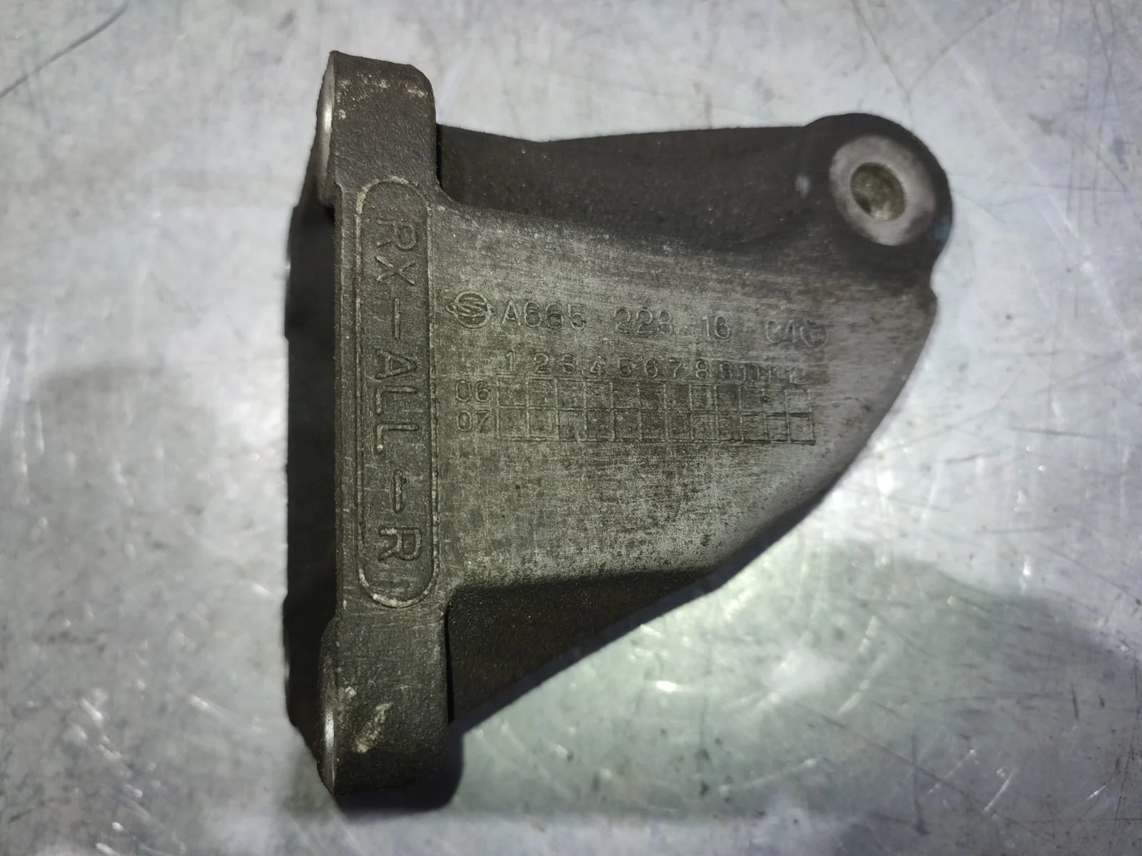 Кронштейн крепления двигателя Ssangyong Kyron