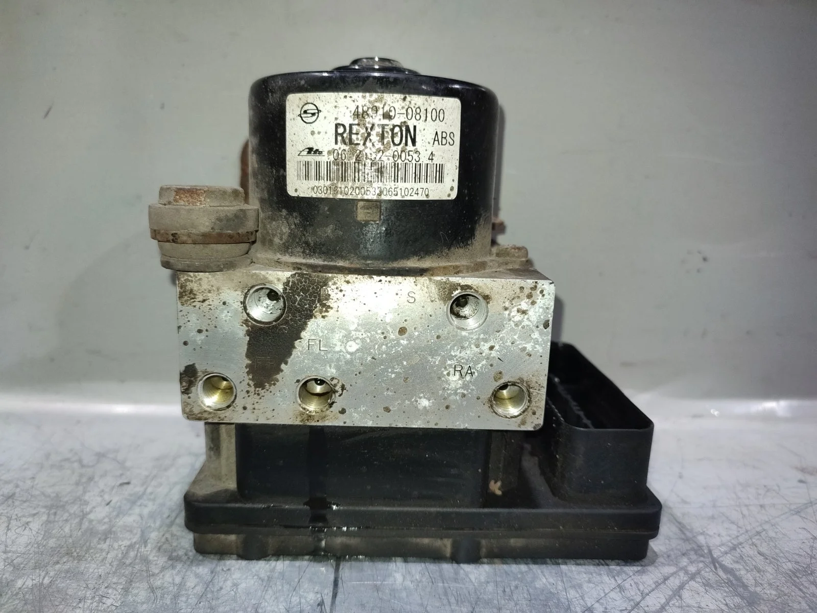 Блок abs/esp SsangYong Rexton 2005 Y200