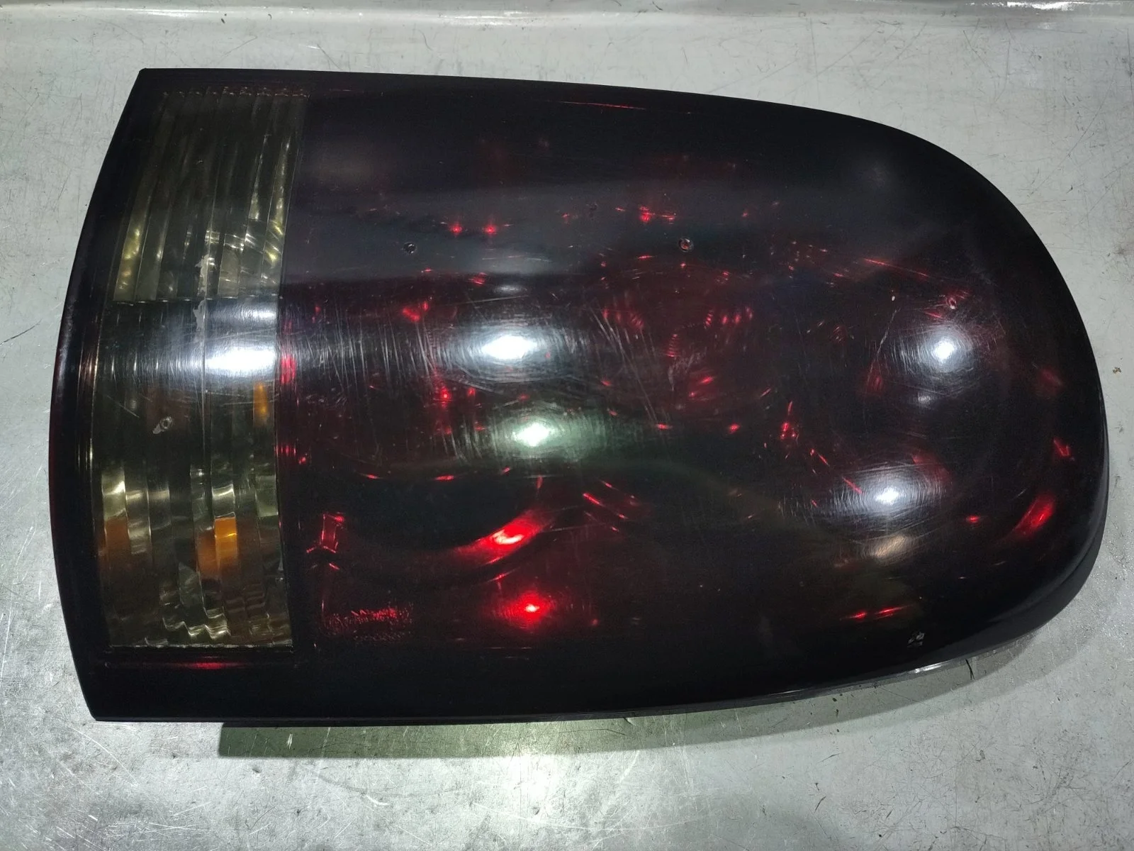 Фонарь SsangYong Rexton 2005 Y200