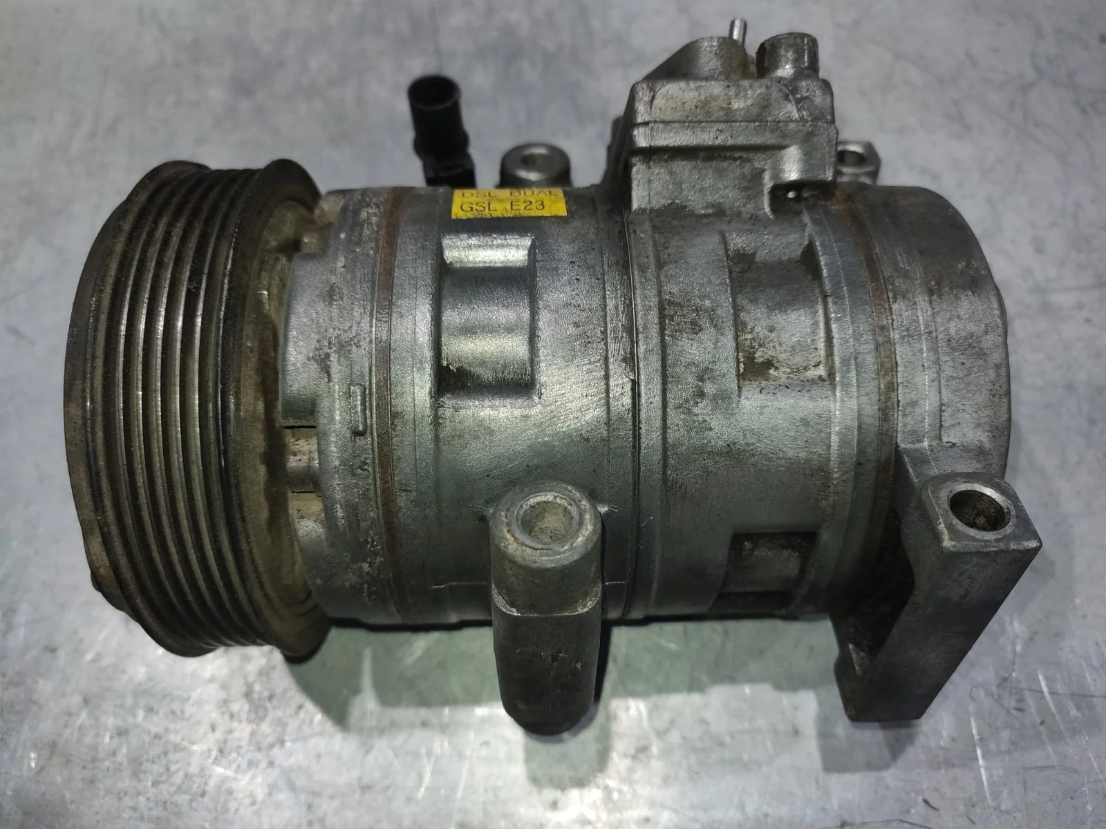 Компрессор кондиционера SsangYong Rexton 2005 Y200