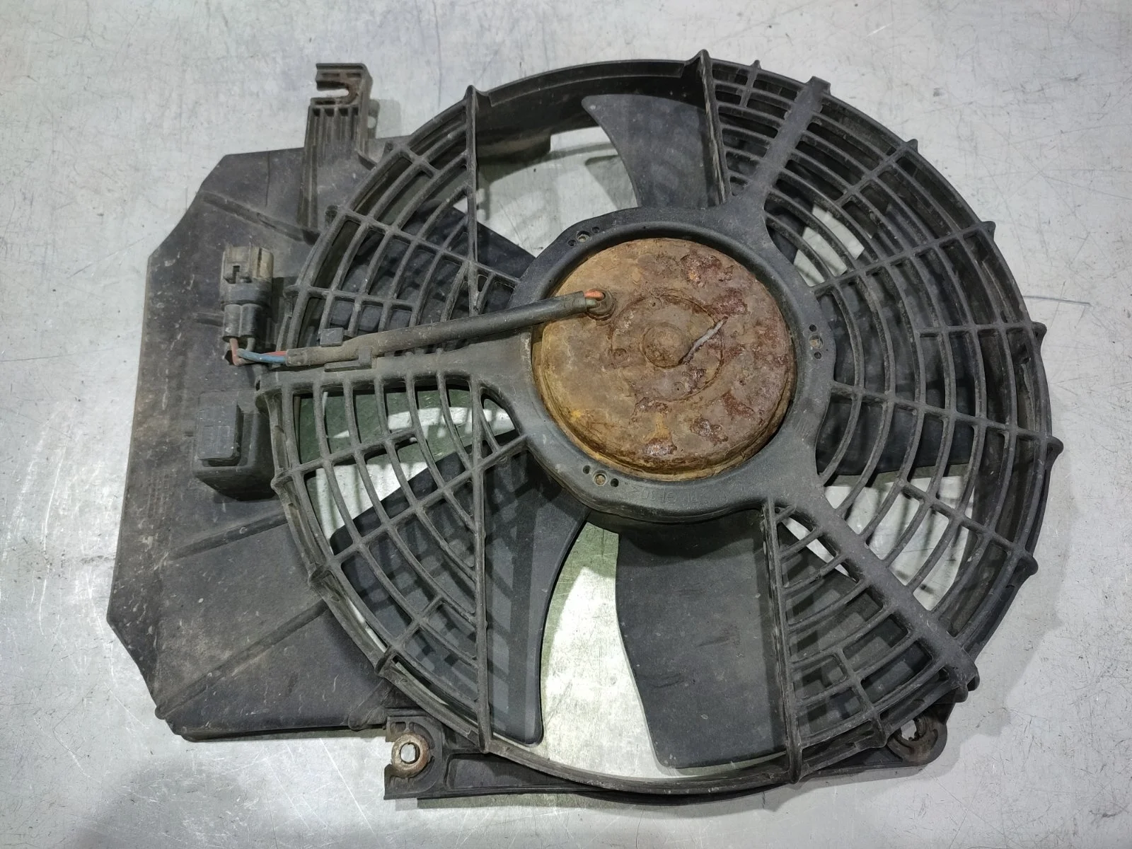 Вентилятор охлаждения SsangYong Rexton 2005 Y200