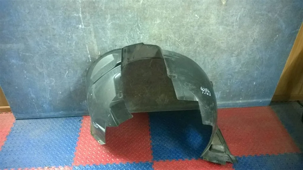 подкрылок BMW X5 E53  M54B30 231 лс 3.0i