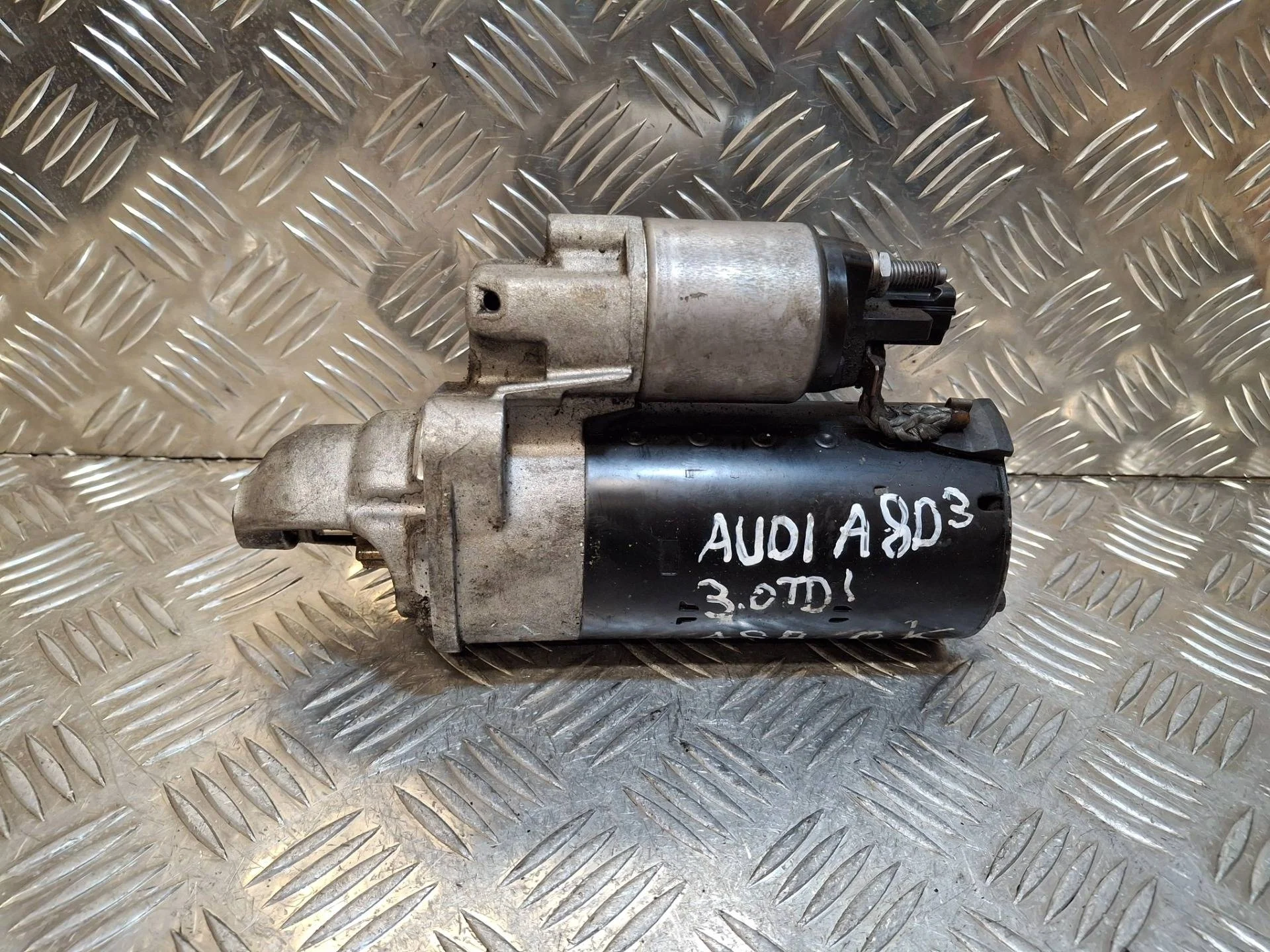 стартер Audi A8 D3/4E