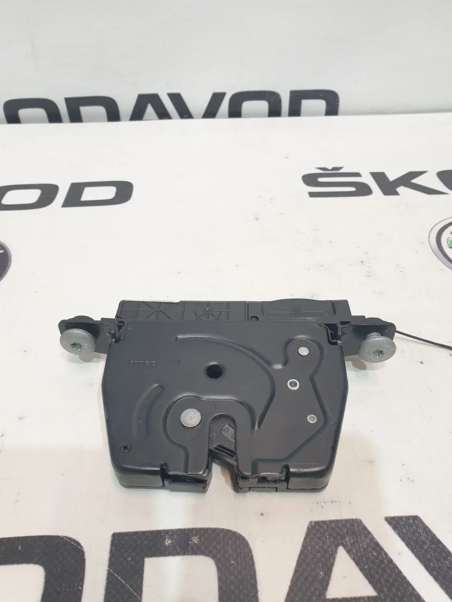 Замок багажника BMW 5 series 2011 51247191212 F10 N20B20A