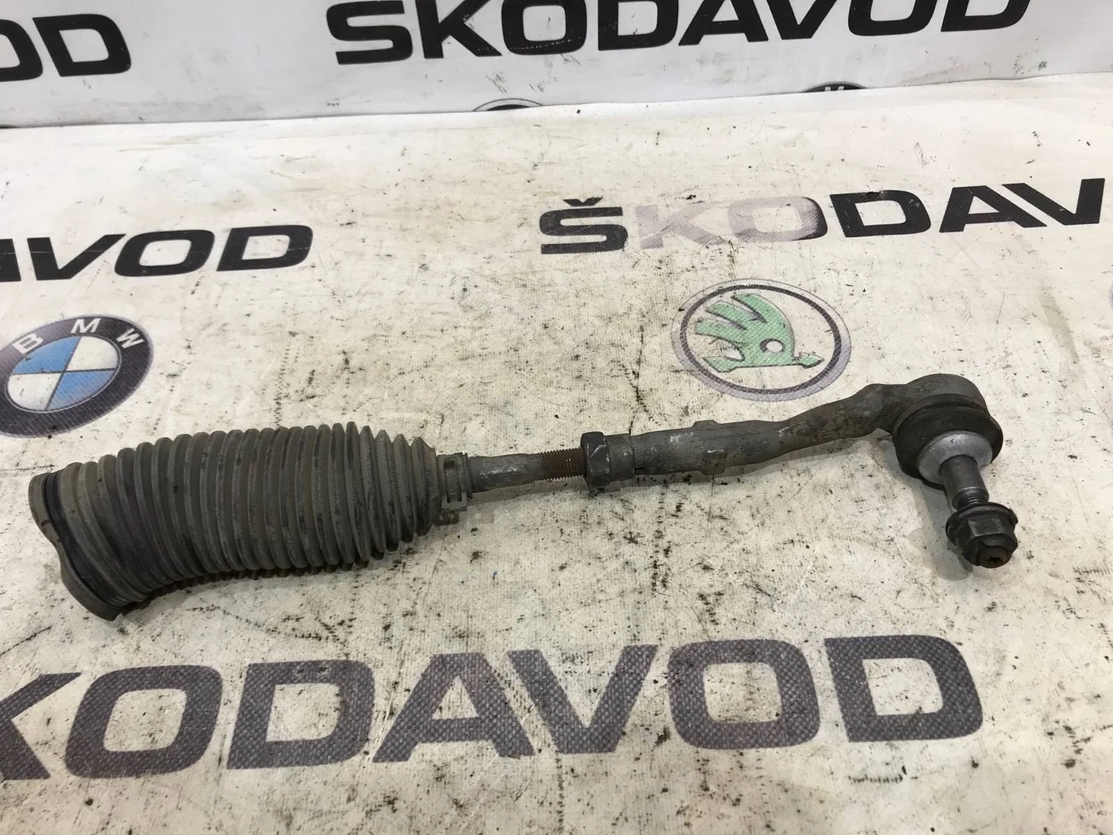 Наконечник рулевой тяги BMW 5 series 2011 32106784716 F10 N20B20A, передний левый