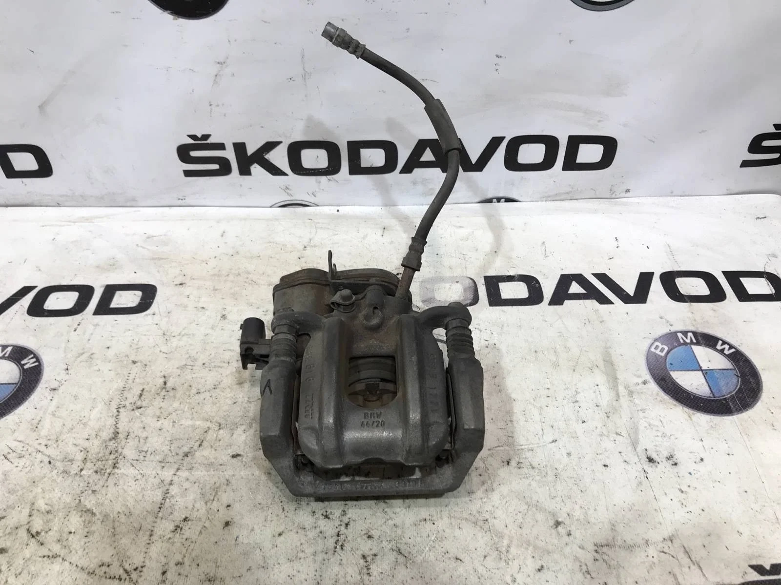 Суппорт тормозной BMW 5 series 2011 34216793041 F10 N20B20A, задний левый