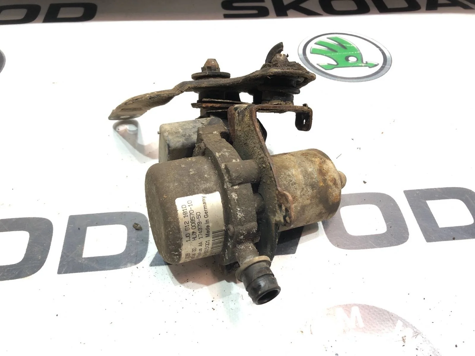 Электровакуумный насос тормозной системы Skoda Octavia 2012 1J0612181D A5 (1Z) 1.6 BSE