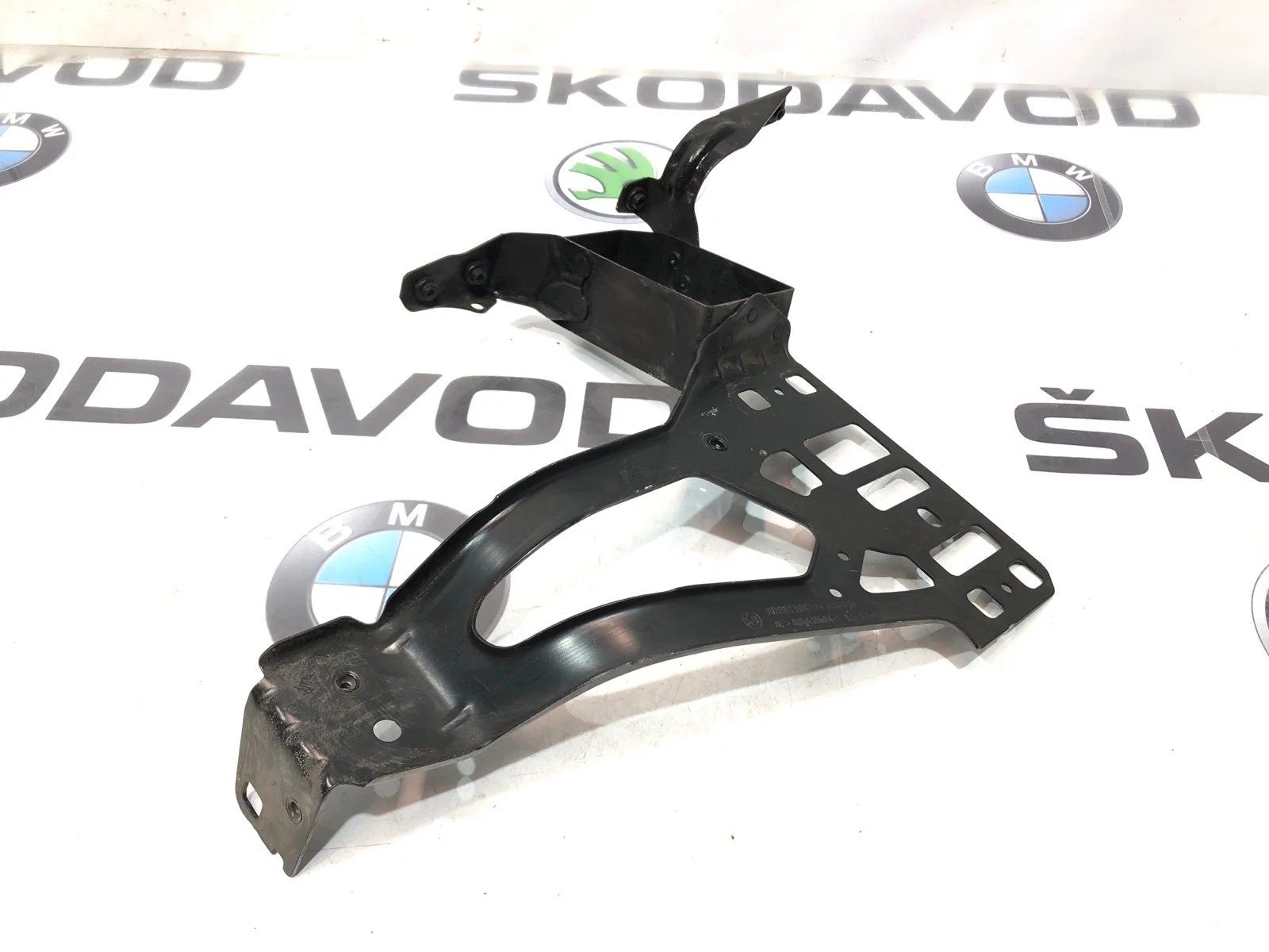 Кронштейн фары BMW 5 series 2006 51647163484 E60 N52B25AF, передний правый