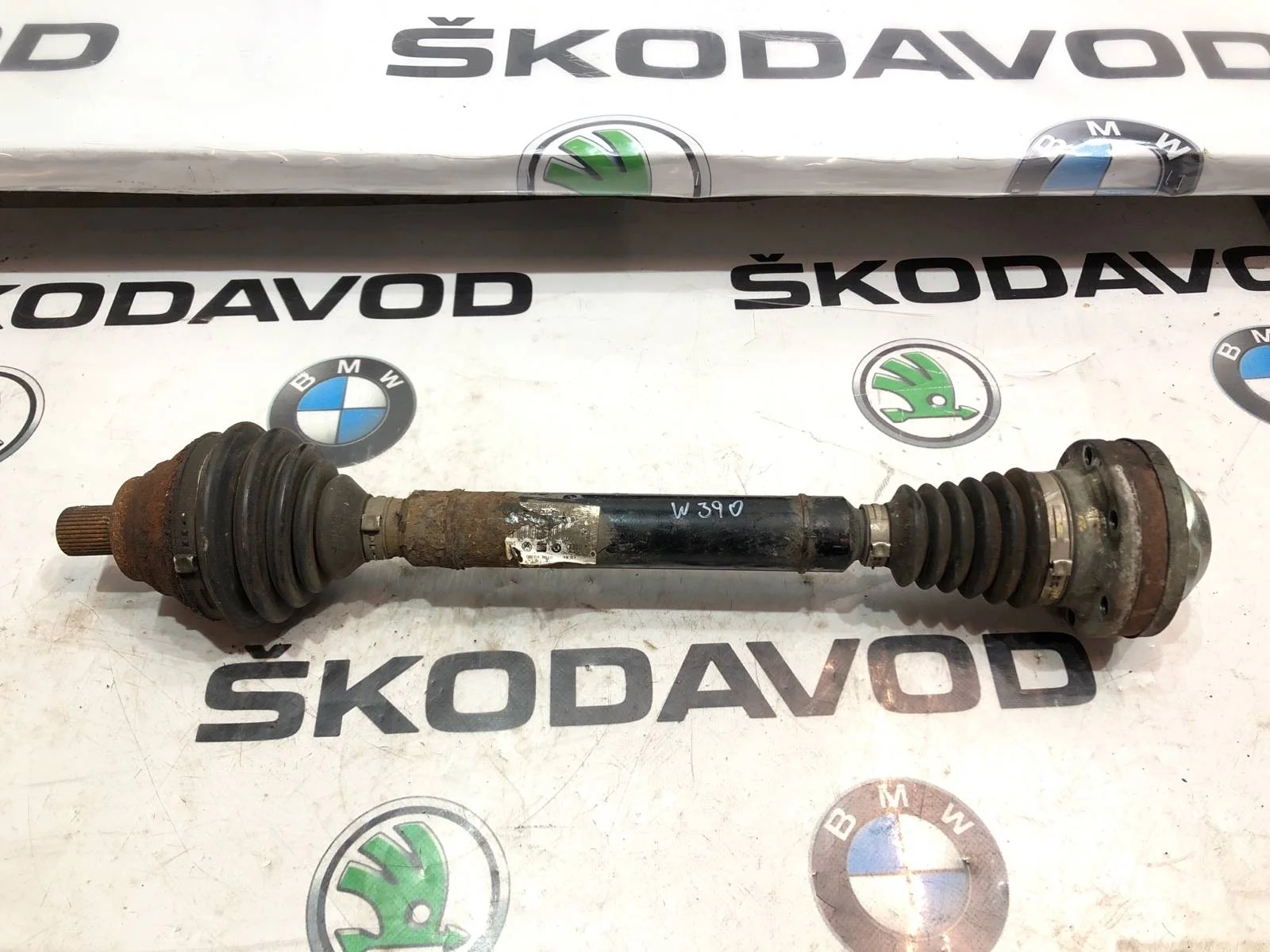 Привод МКПП Skoda Octavia Scout 2010 1K0407272CR A5 (1Z) 1.8 CDAB, передний правый