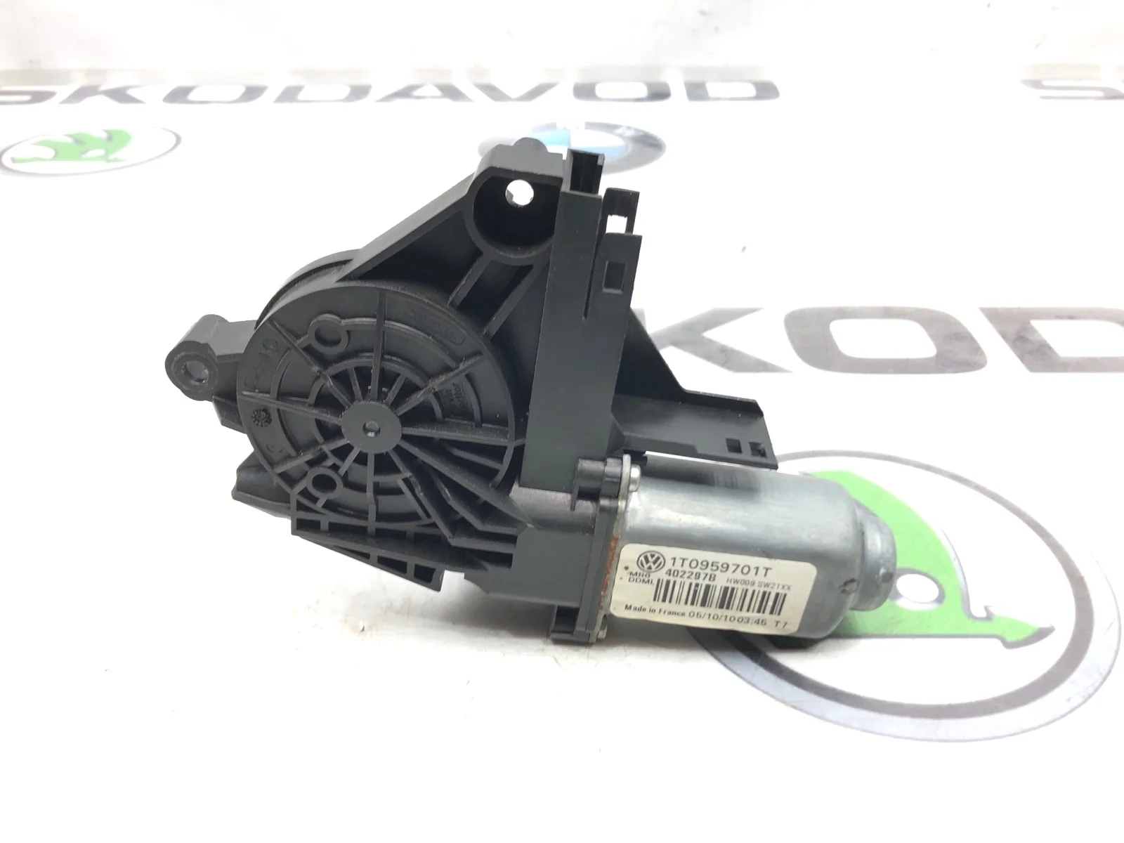 Мотор стеклоподъемника Skoda Octavia RS 2010 1T0959701T A5 (1Z) 2.0 CEGA, передний левый